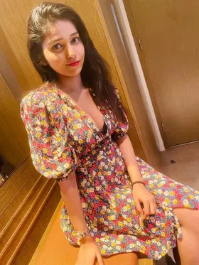Mira Road call girl available for cash payment
